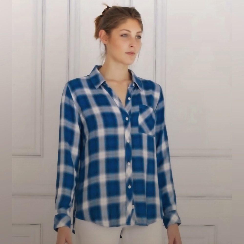 Rails Hunter Blue & White Plaid Button Down Shirt Size Small
